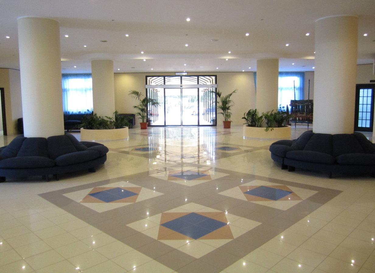 Futura Style Helios Hotel Noto Buitenkant foto