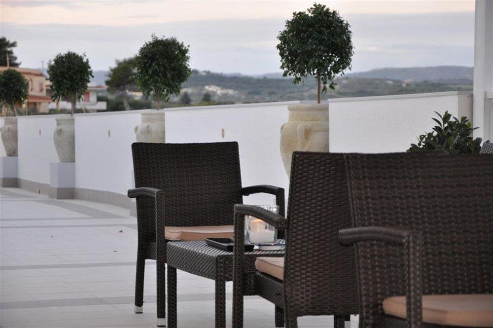 Futura Style Helios Hotel Noto Buitenkant foto